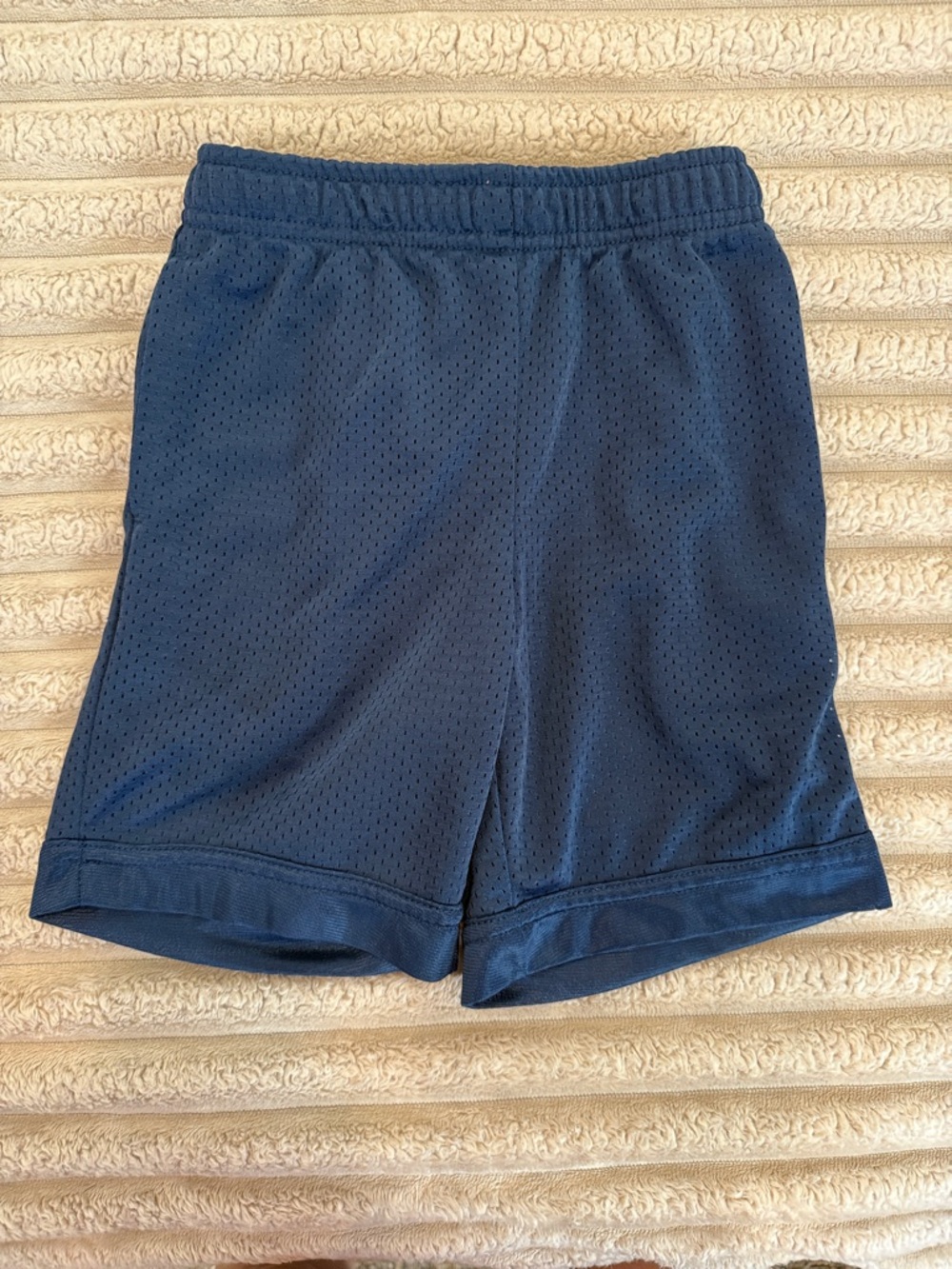Boys Athletic Works Mesh Shorts Bundle - 2 Navy & 2 Black Size S (6/7) - Picture 4 of 6
